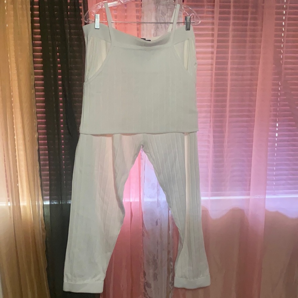 Cream 2 piece jogger and cropped tank top
